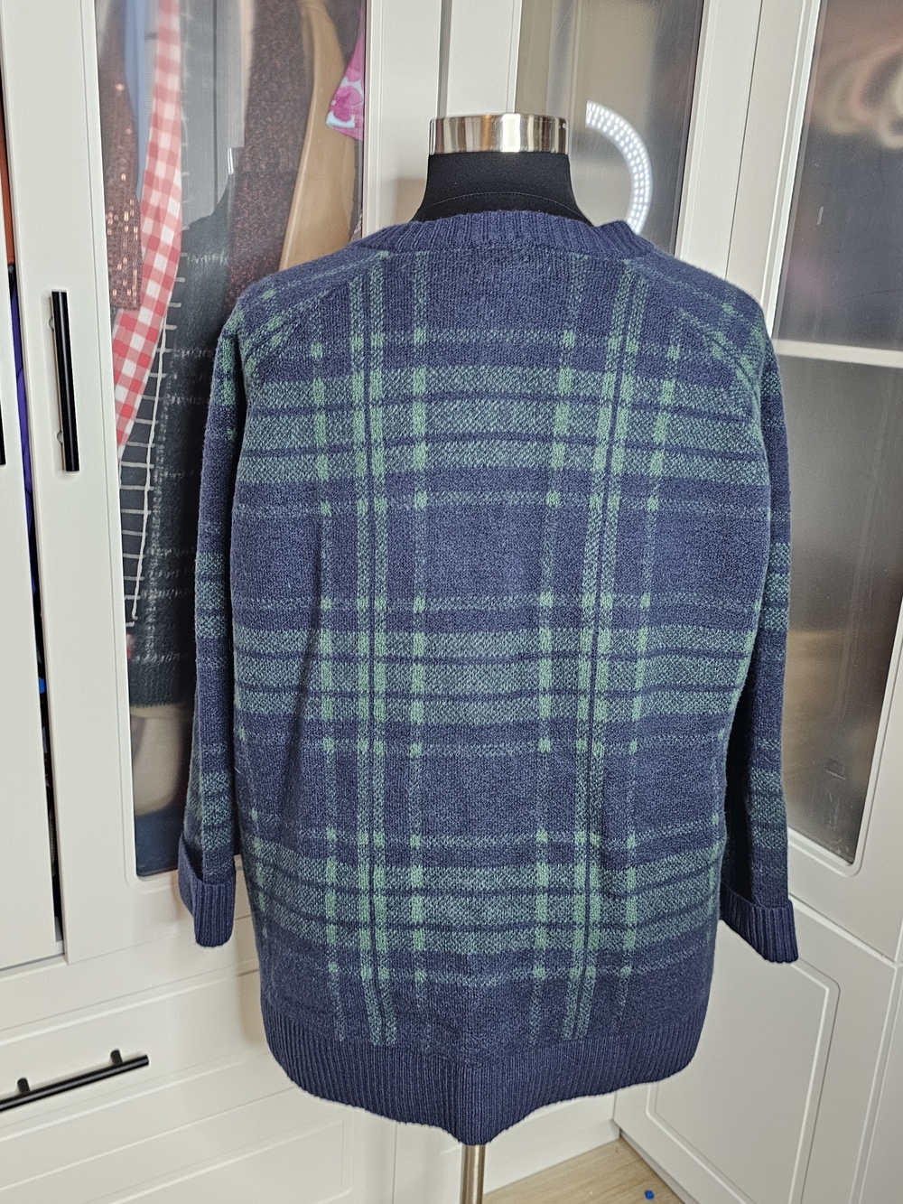 Treasure & Bond Navy and Green Plaid V-Neck Cardigan - Picture 3 of 5